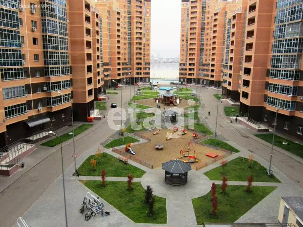 3-комнатная квартира: Казань, Чистопольская улица, 38 (107 м) - Фото 1