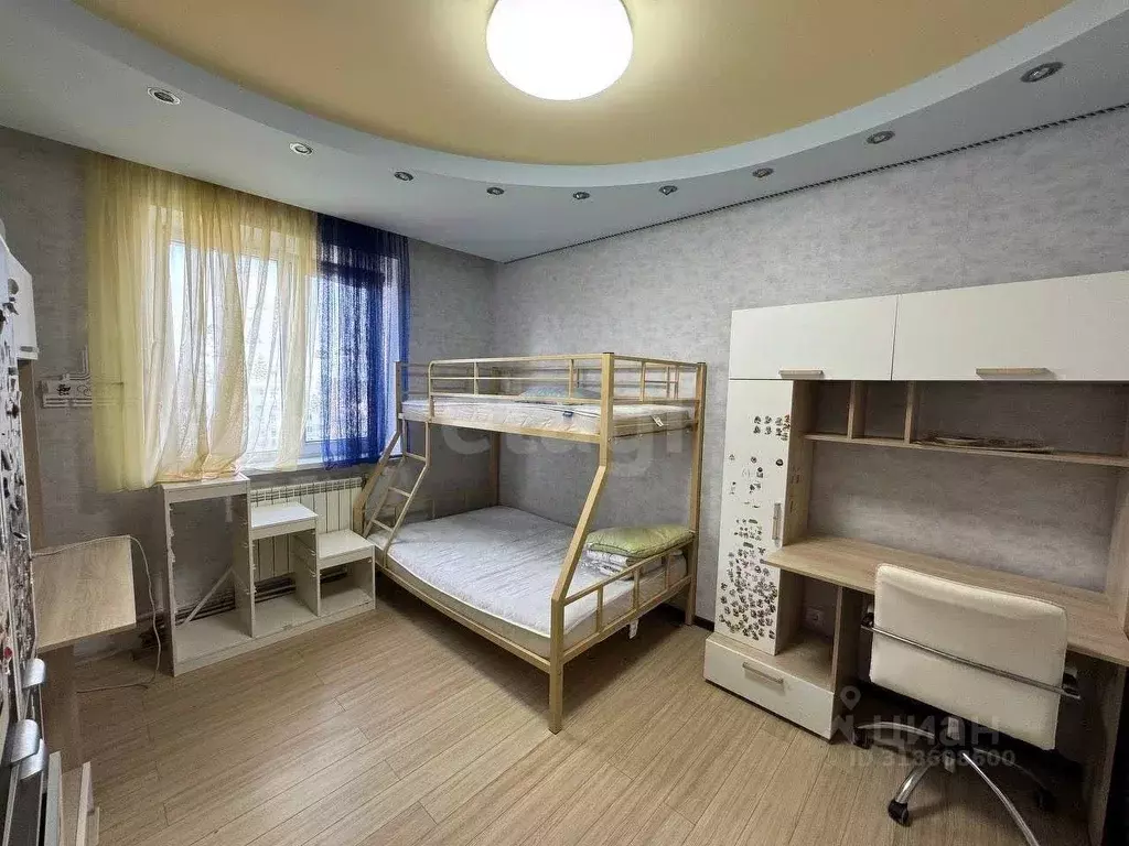 3-к кв. Белгородская область, Белгород ул. Есенина, 44а (63.3 м) - Фото 0