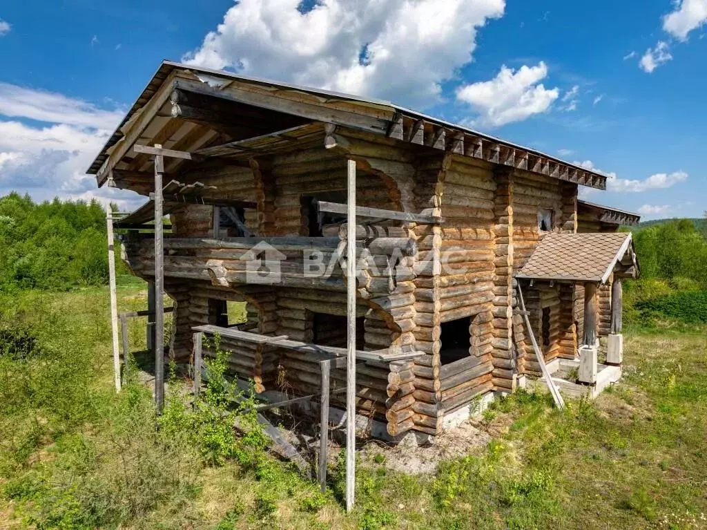 Дом в Карелия, Кондопожский муниципальный район, Петровское с/пос, с. ... - Фото 1