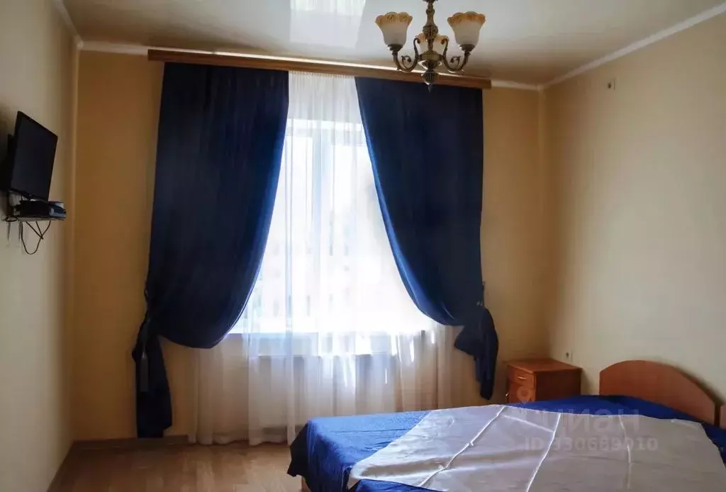 Комната Крым, Бахчисарай ул. Басенко, 3 - Фото 1