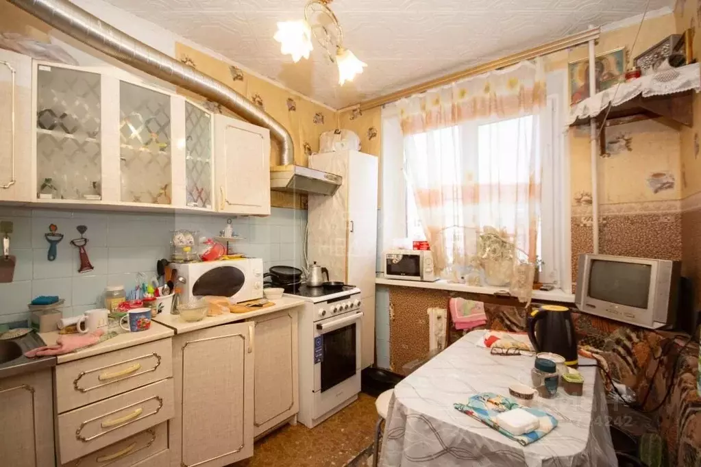 3-к кв. Тюменская область, Тюмень ул. Свердлова, 22 (68.0 м) - Фото 1