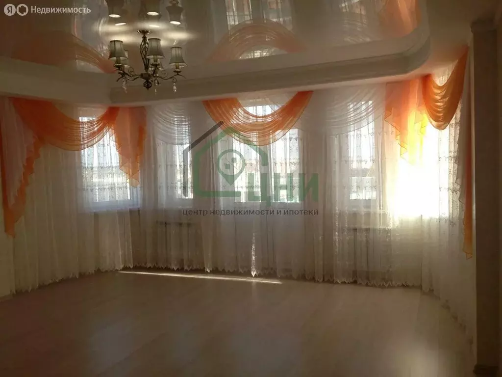 2-комнатная квартира: Оренбург, Просторная улица, 23/3 (66.8 м) - Фото 2