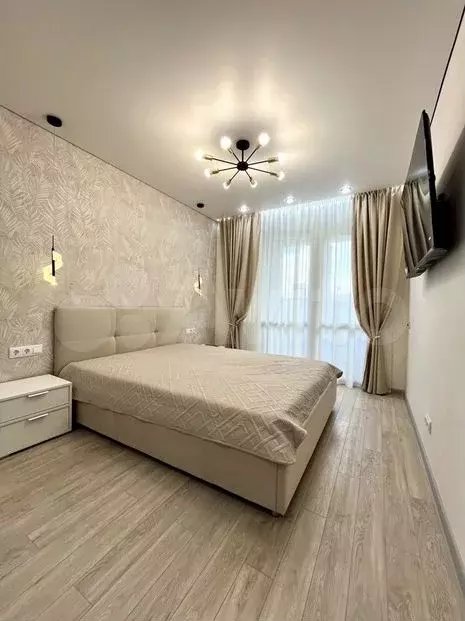 2-к. квартира, 60м, 4/32эт. - Фото 0