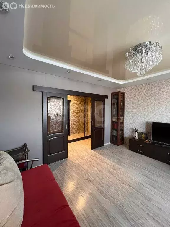 3-комнатная квартира: Тобольск, 7-й микрорайон, 35 (69 м) - Фото 1