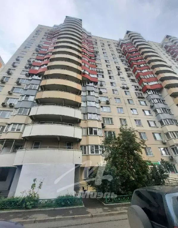 Продается 3-комнатная квартира - Фото 1
