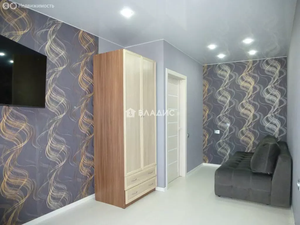 1-комнатная квартира: Уссурийск, улица Бирюкова, 16 (35.2 м) - Фото 2