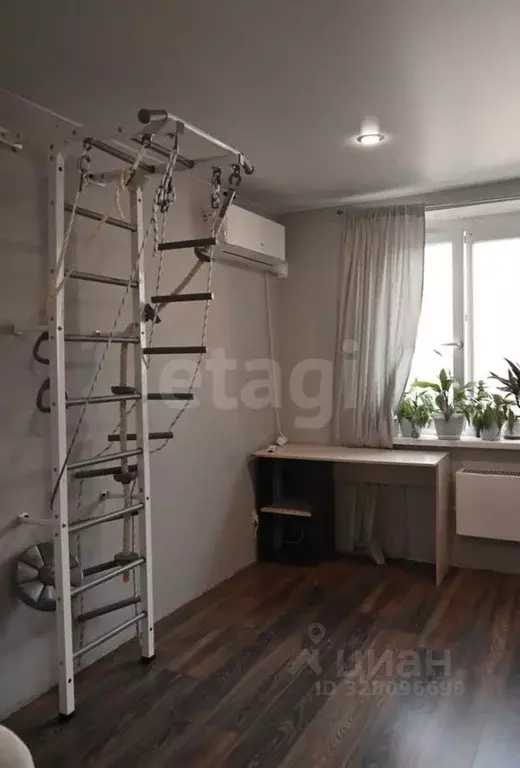 1-к кв. Тюменская область, Тюмень Кремлевская ул., 89 (43.4 м) - Фото 1