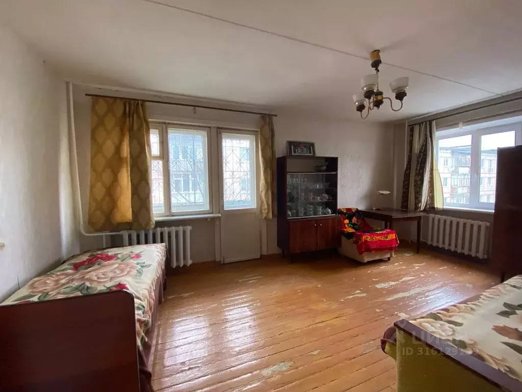 1-к кв. Ульяновская область, Димитровград Свирская ул., 6 (31.8 м) - Фото 0