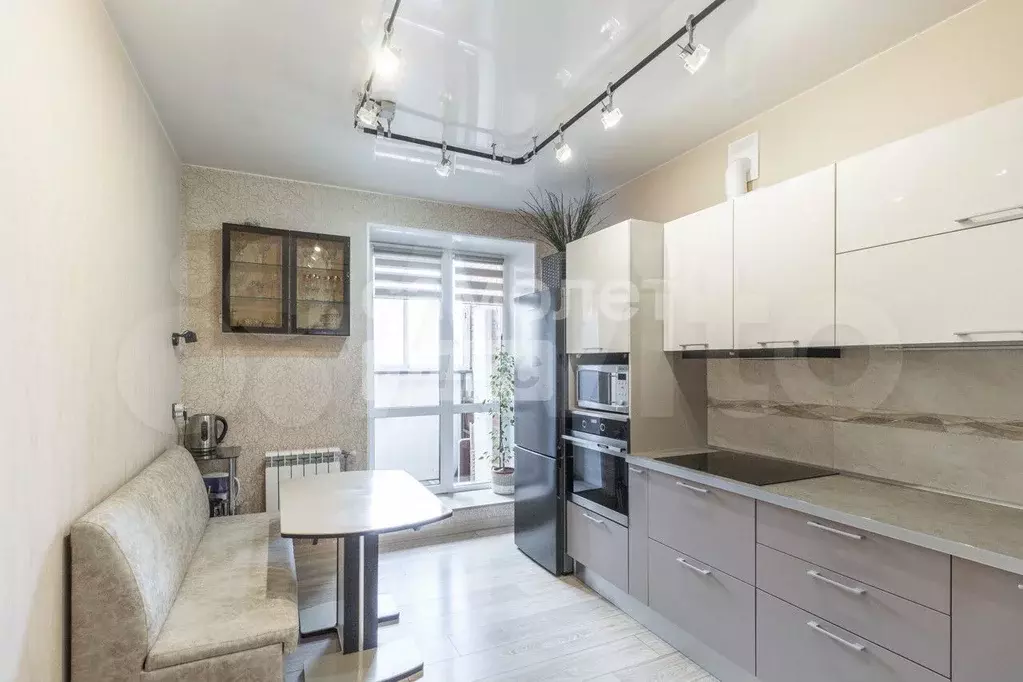 2-к. квартира, 58,4 м, 1/9 эт. - Фото 1