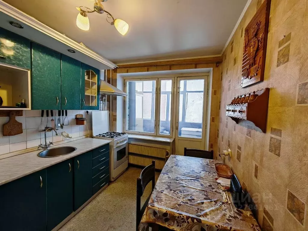 3-к кв. Московская область, Щелково Комсомольская ул., 2 (63.0 м) - Фото 1