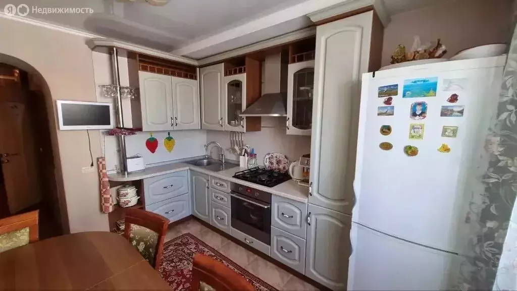 2-комнатная квартира: Чебаркуль, улица 8 Марта, 9 (62.2 м) - Фото 2