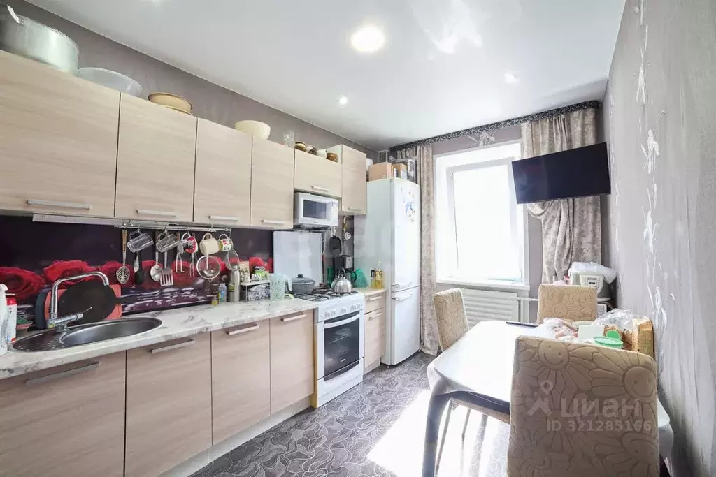 2-к кв. Башкортостан, Стерлитамак Патриотическая ул., 100 (50.8 м) - Фото 1