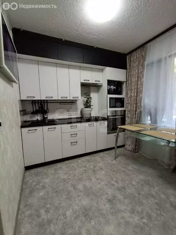 1-комнатная квартира: Омск, микрорайон Заозёрный, улица Бородина, 13 ... - Фото 1