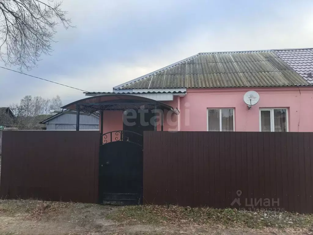 Дом в Брянская область, Брянский район, Свенское с/пос, пос. Свень ул. ... - Фото 1