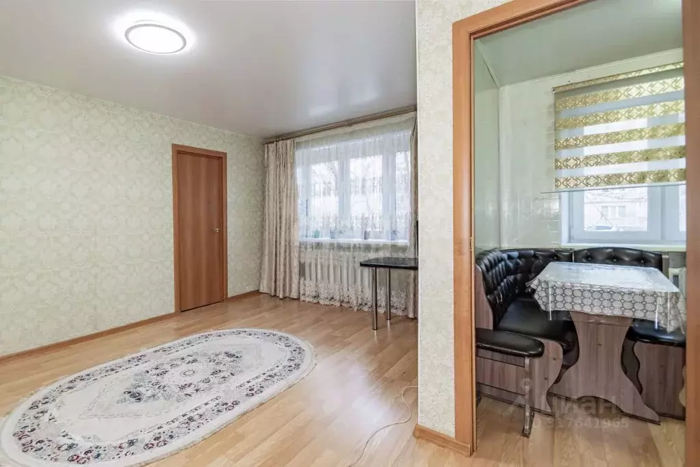 2-к кв. Свердловская область, Екатеринбург ул. Победы, 9 (43.8 м) - Фото 1