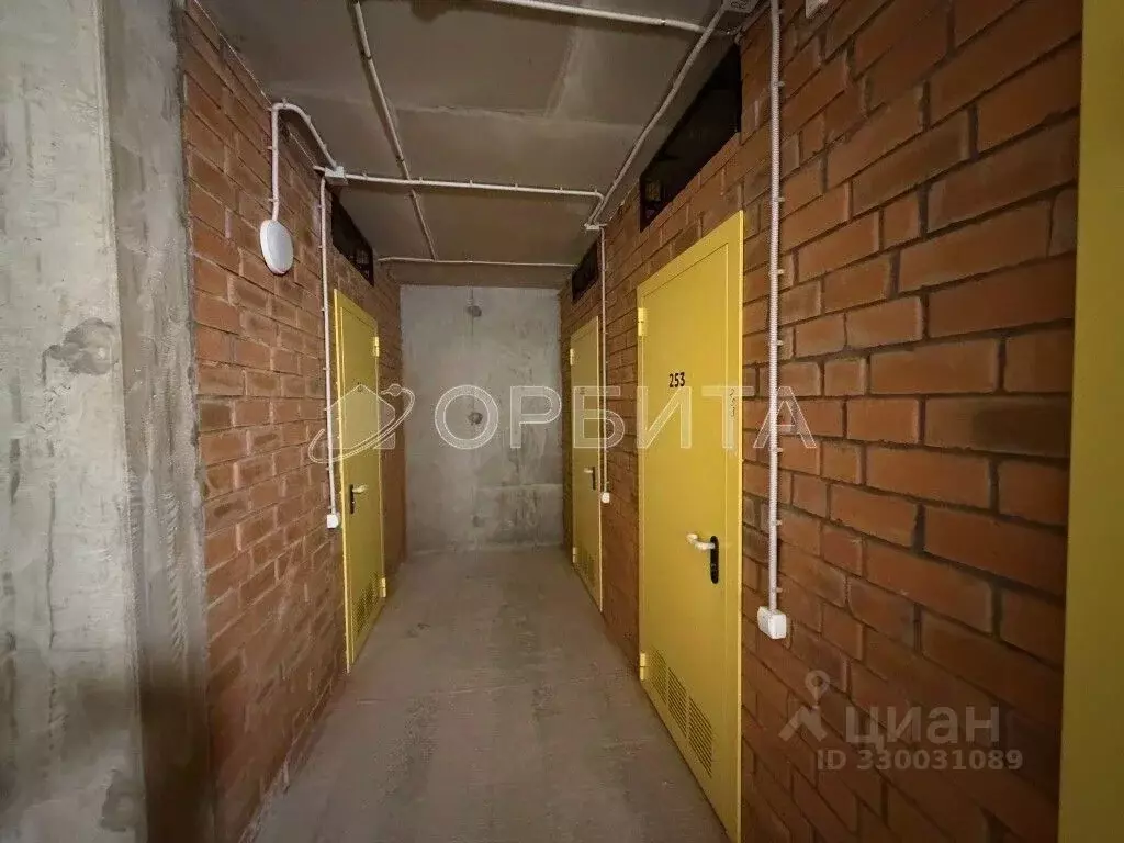 Склад в Тюменская область, Тюмень ул. Василия Подшибякина, 7 (6 м) - Фото 1