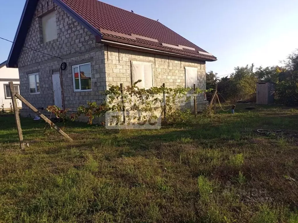 Дом в Краснодарский край, Темрюк Родник ДНТ, ул. Северная, 223 (116 м) - Фото 1