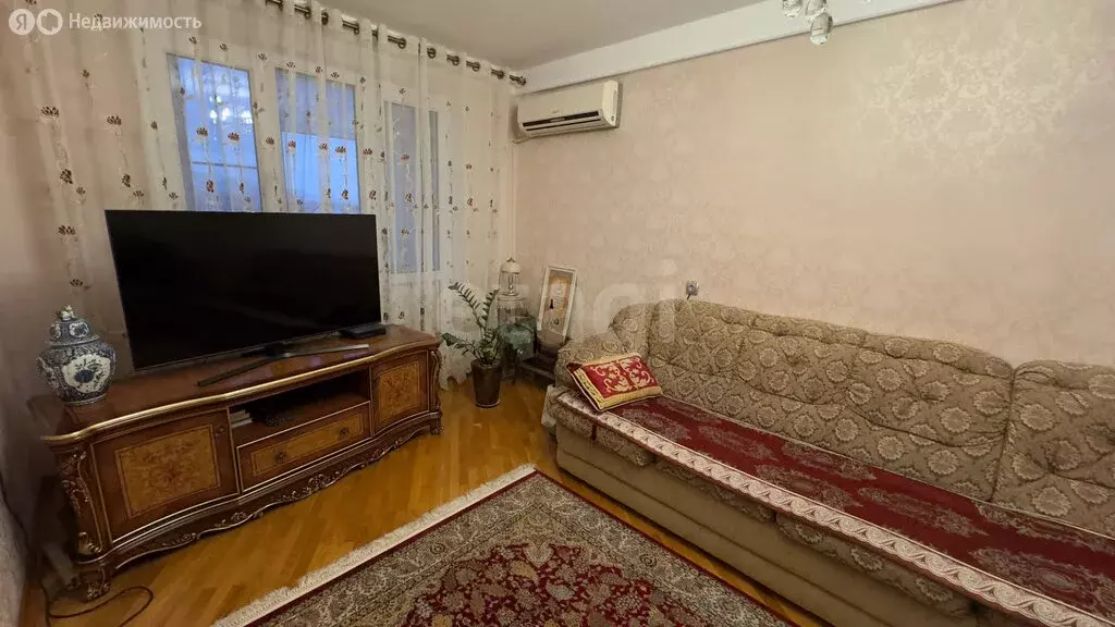 3-комнатная квартира: Махачкала, улица Пржевальского, 42 (71.3 м) - Фото 1