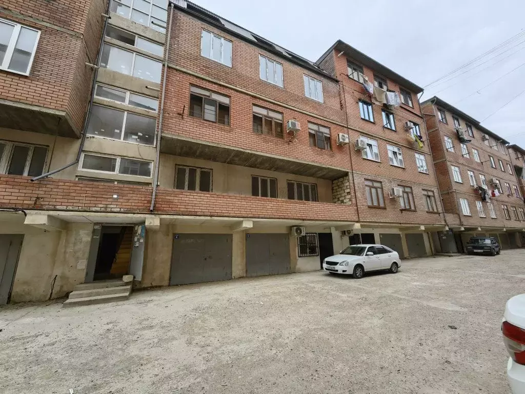 2-к кв. Дагестан, Дербент ул. Назима Казиахмедова, 1А (75.0 м) - Фото 0