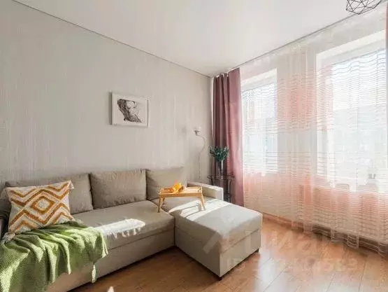 Студия Свердловская область, Екатеринбург ул. Новаторов, 8В (33.7 м) - Фото 0