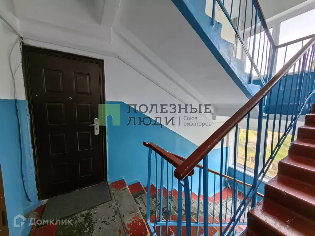 Продаётся 4-к квартира, 60 м - Фото 1