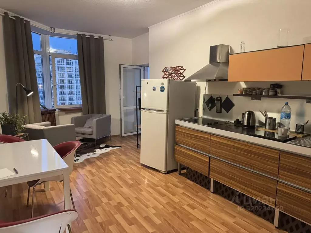 2-к кв. Свердловская область, Екатеринбург ул. Радищева, 18 (88.0 м) - Фото 1