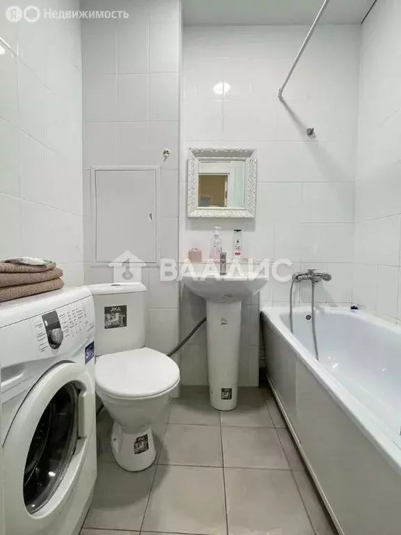 1-комнатная квартира: посёлок городского типа Мирный, улица Академика ... - Фото 1