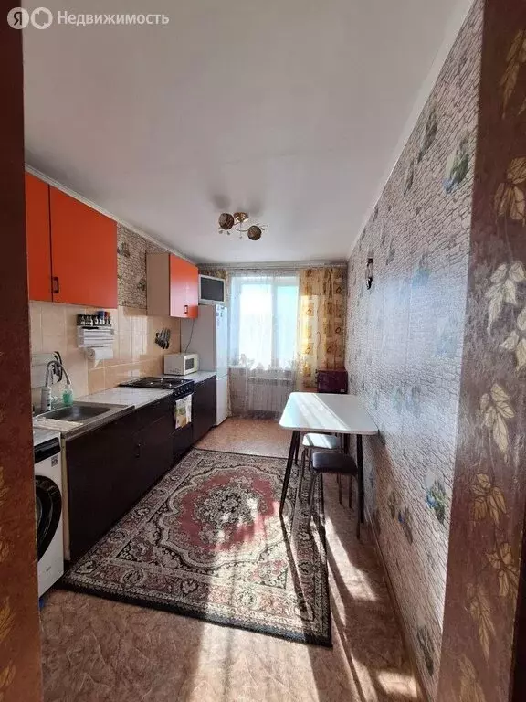 3-комнатная квартира: Райчихинск, Комсомольская улица, 9А (68.1 м) - Фото 2