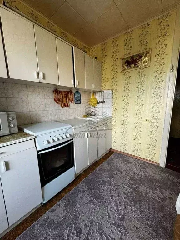 2-к кв. Белгородская область, Старый Оскол Жукова мкр, 47 (50.0 м) - Фото 0