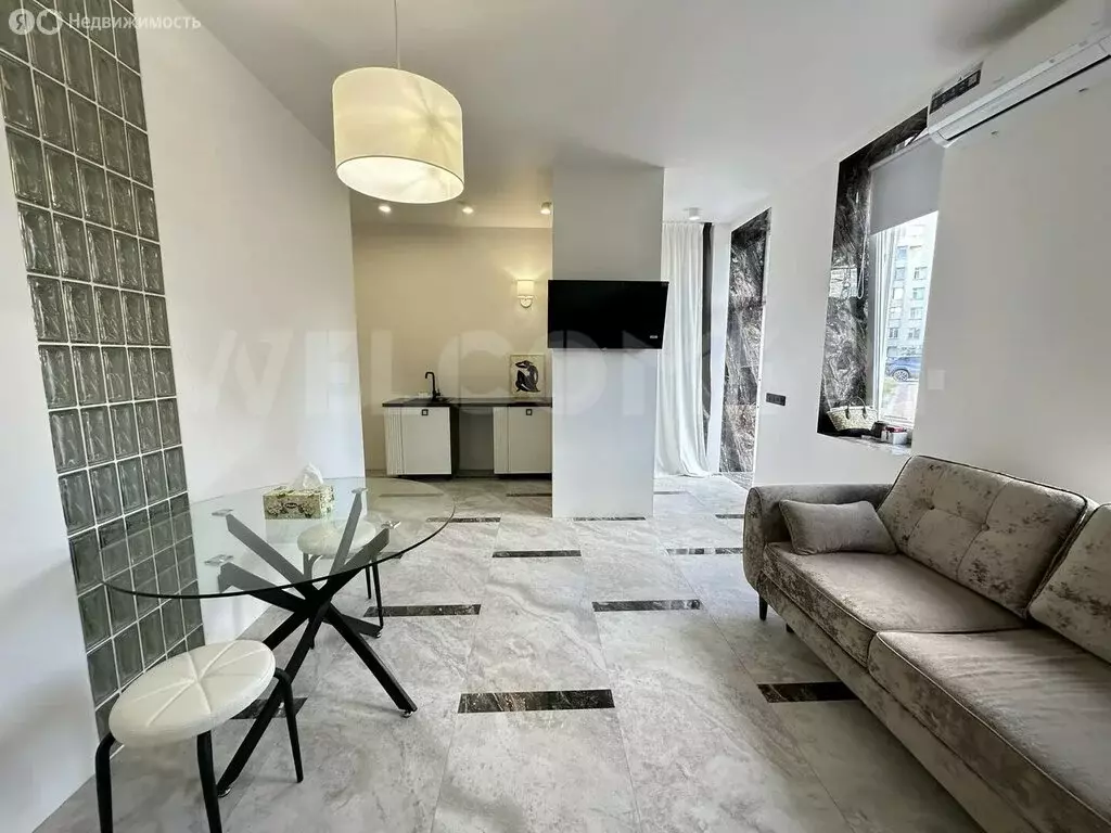 1-комнатная квартира: Евпатория, проспект Победы, 4 (39 м) - Фото 1