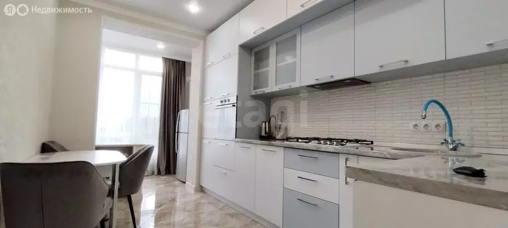 1-комнатная квартира: Владикавказ, улица Хадарцева, 8 (44 м) - Фото 0
