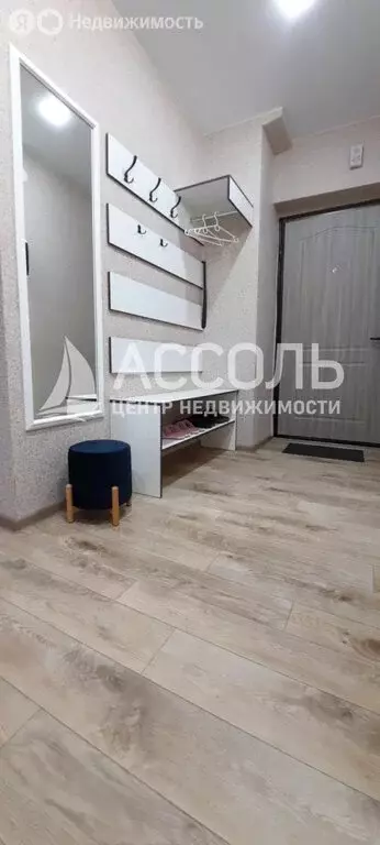 2-комнатная квартира: Омск, улица Б.Г. Шаронова, 25 (63.3 м) - Фото 1