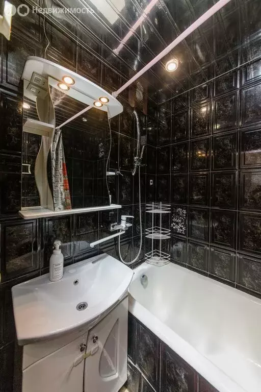 3-комнатная квартира: Подольск, Северная улица, 6 (67.4 м) - Фото 0