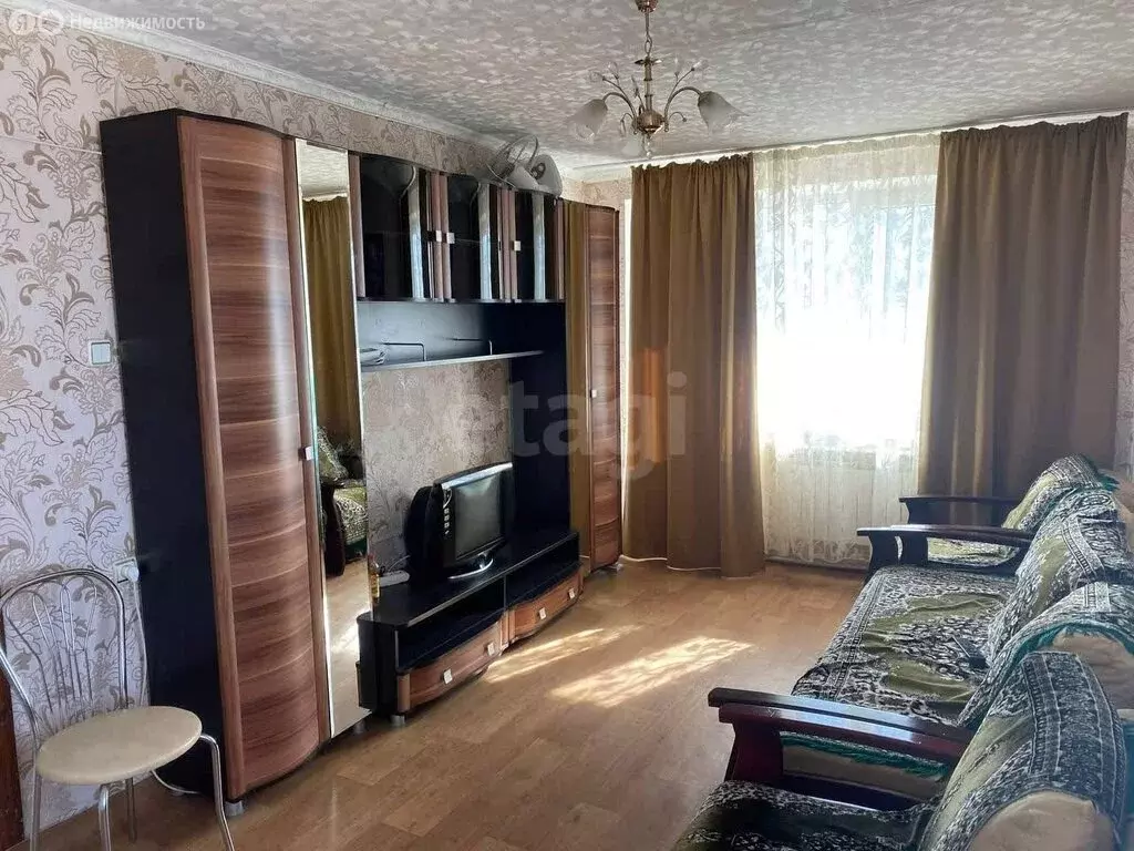 2-комнатная квартира: Новофёдоровка, Севастопольская улица, 14 (50 м) - Фото 1