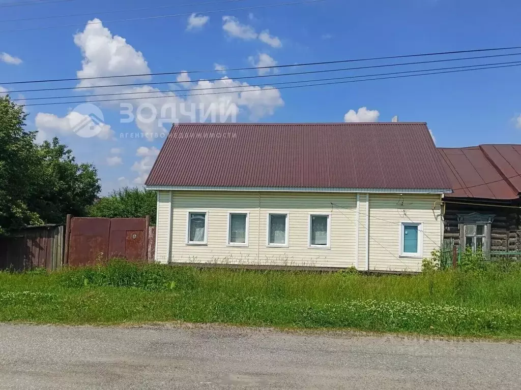Дом в Чувашия, Цивильск Цивильский район, ул. Рогожкина (51 м) - Фото 1