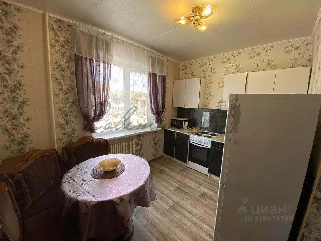 1-к кв. Белгородская область, Старый Оскол Восточный мкр, 3А (39.0 м) - Фото 0