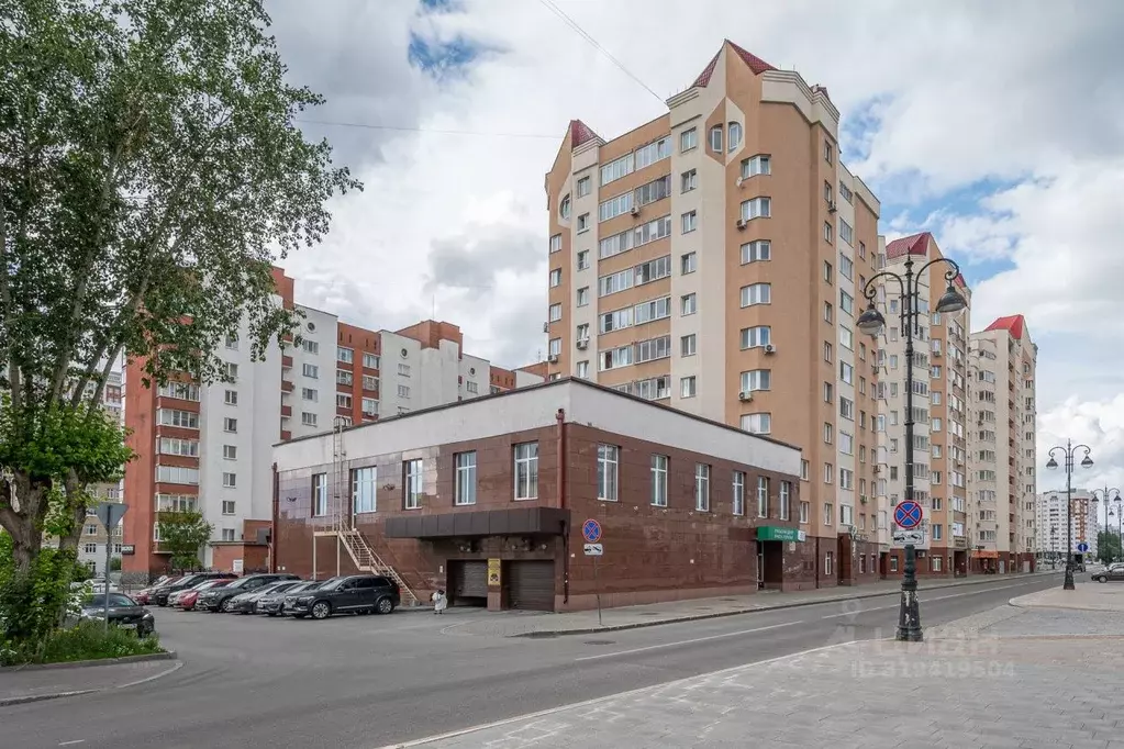 3-к кв. Свердловская область, Екатеринбург ул. Крылова, 27 (97.2 м) - Фото 0