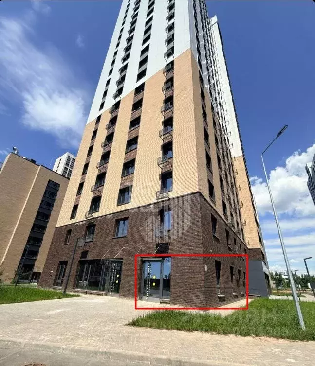 Помещение свободного назначения в Татарстан, Казань ул. Братьев ... - Фото 1