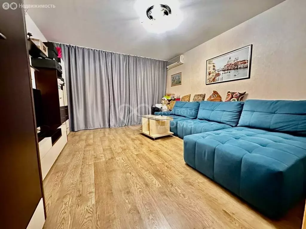 3-комнатная квартира: Волгоград, улица Маршала Ерёменко, 70 (71 м) - Фото 0