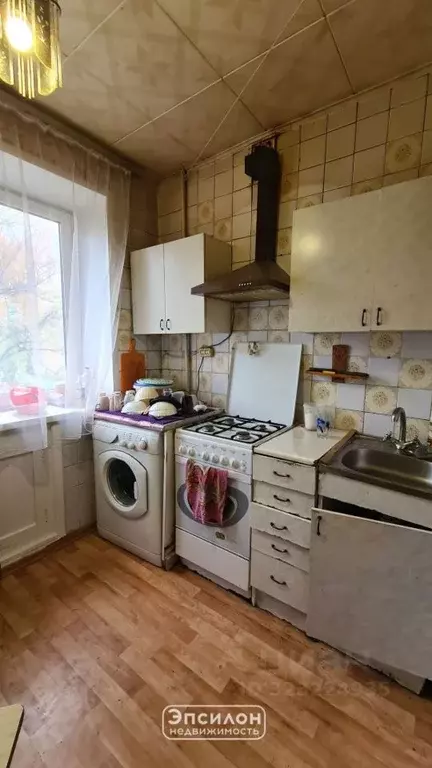 3-к кв. Курская область, Курск Республиканская ул., 12 (56.0 м) - Фото 2