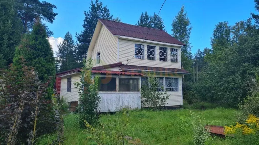 Дом в Ленинградская область, Выборгский район, Рощинское городское ... - Фото 1