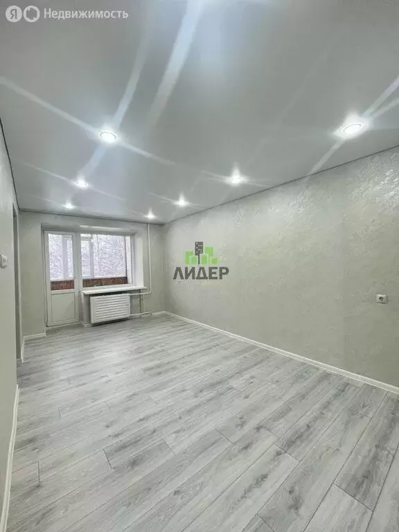 3-комнатная квартира: Нефтекамск, Юбилейный проспект, 9 (63 м) - Фото 1