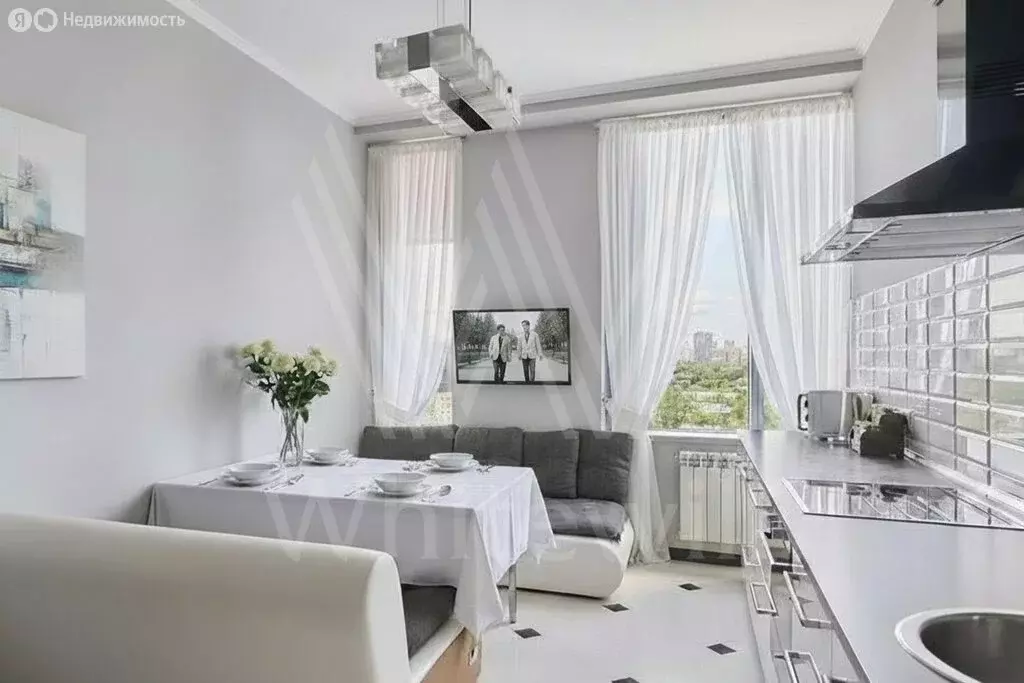 3-комнатная квартира: Москва, Мосфильмовская улица, 8 (107 м) - Фото 2