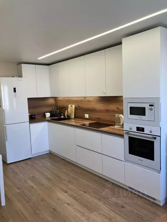 4-к кв. Вологодская область, Череповец Октябрьский просп., 94 (85.0 м) - Фото 1