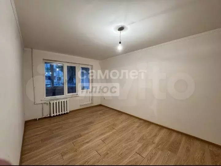 3-к. квартира, 60 м, 1/5 эт. - Фото 0