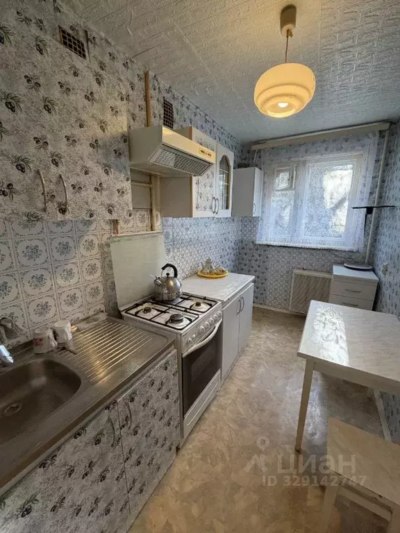 2-к кв. Свердловская область, Екатеринбург ул. Авиационная, 61к3 (43.0 ... - Фото 1