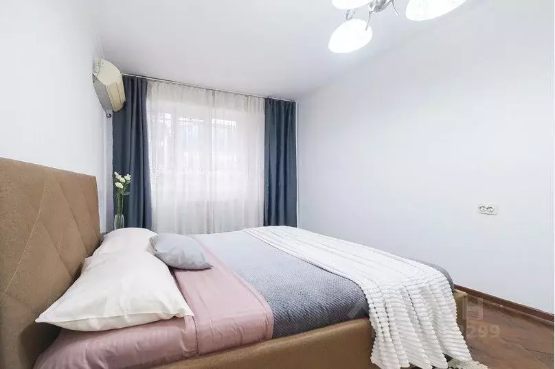 2-к кв. Краснодарский край, Сочи Центральный мкр, ул. Роз, 82 (50.0 м) - Фото 1