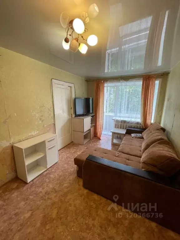 3-к кв. Кировская область, Киров Комсомольская ул., 37 (55.3 м) - Фото 0