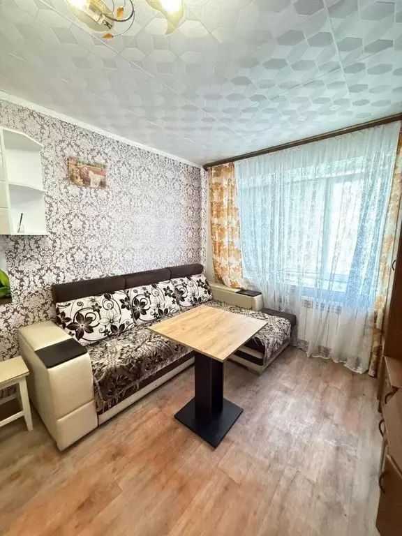 Комната Татарстан, Зеленодольск ул. Комарова, 10 (11.4 м) - Фото 1