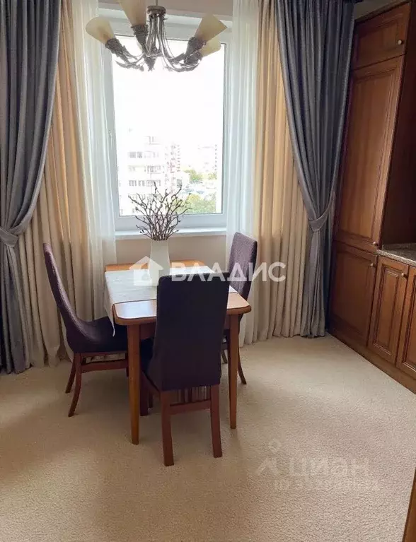 3-к кв. Московская область, Химки Молодежная ул., 3 (79.0 м) - Фото 1